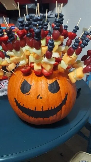 Spooky Halloween breakfast ideas with themed treats and decorations