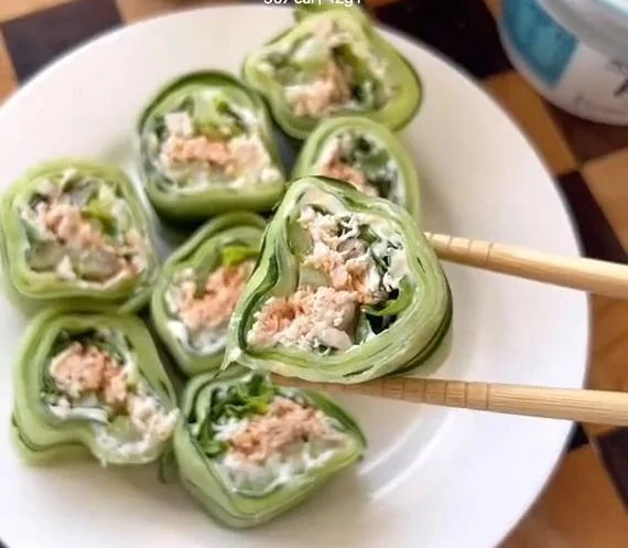 Buffalo Chicken Cucumber Rolls - a healthy appetizer option featuring spicy chicken and cucumber.