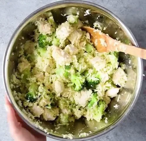 Cheesy Broccoli and Cauliflower Rice Chicken Casserole